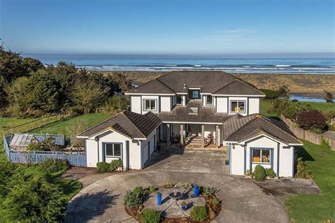 multi-family (2-4 unit) located at 1330 E Bates Unit A & B St, McKinleyville, CA 95519 sold for 325,000 on Jun 21, 2023. . Zillow mckinleyville ca